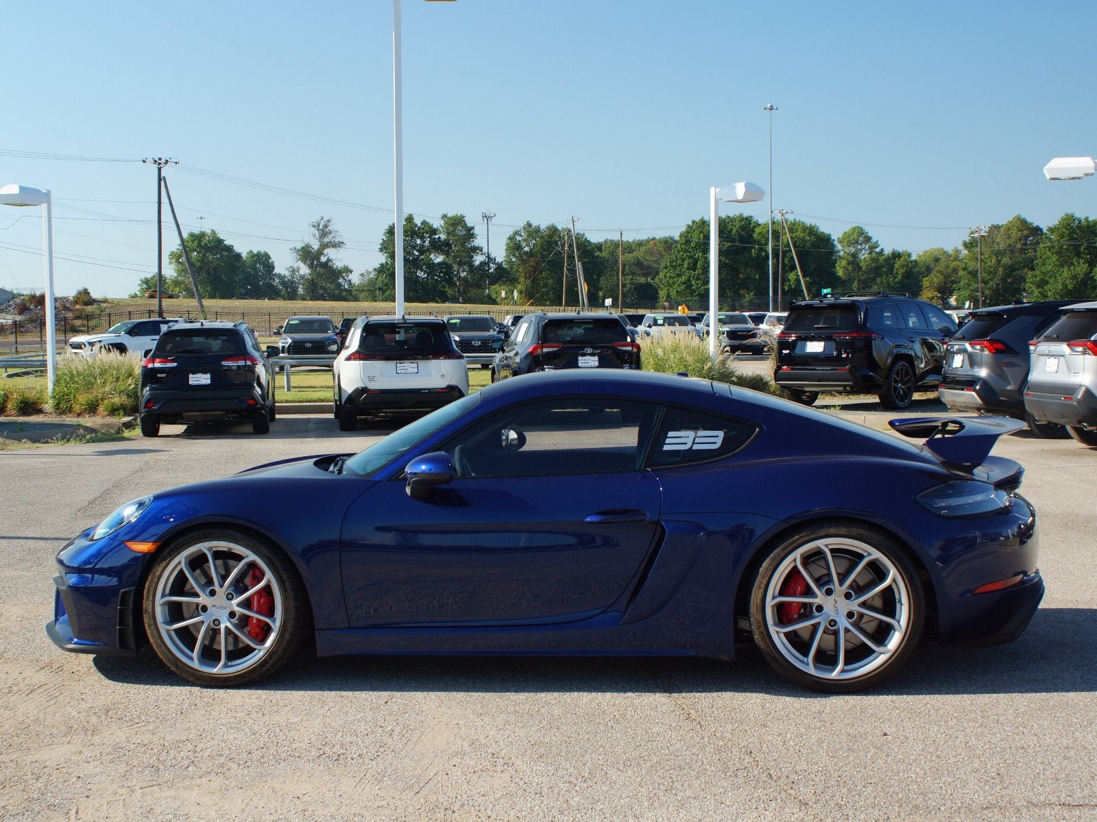 Used 2021 Porsche 718 Cayman GT4 RWD image 5