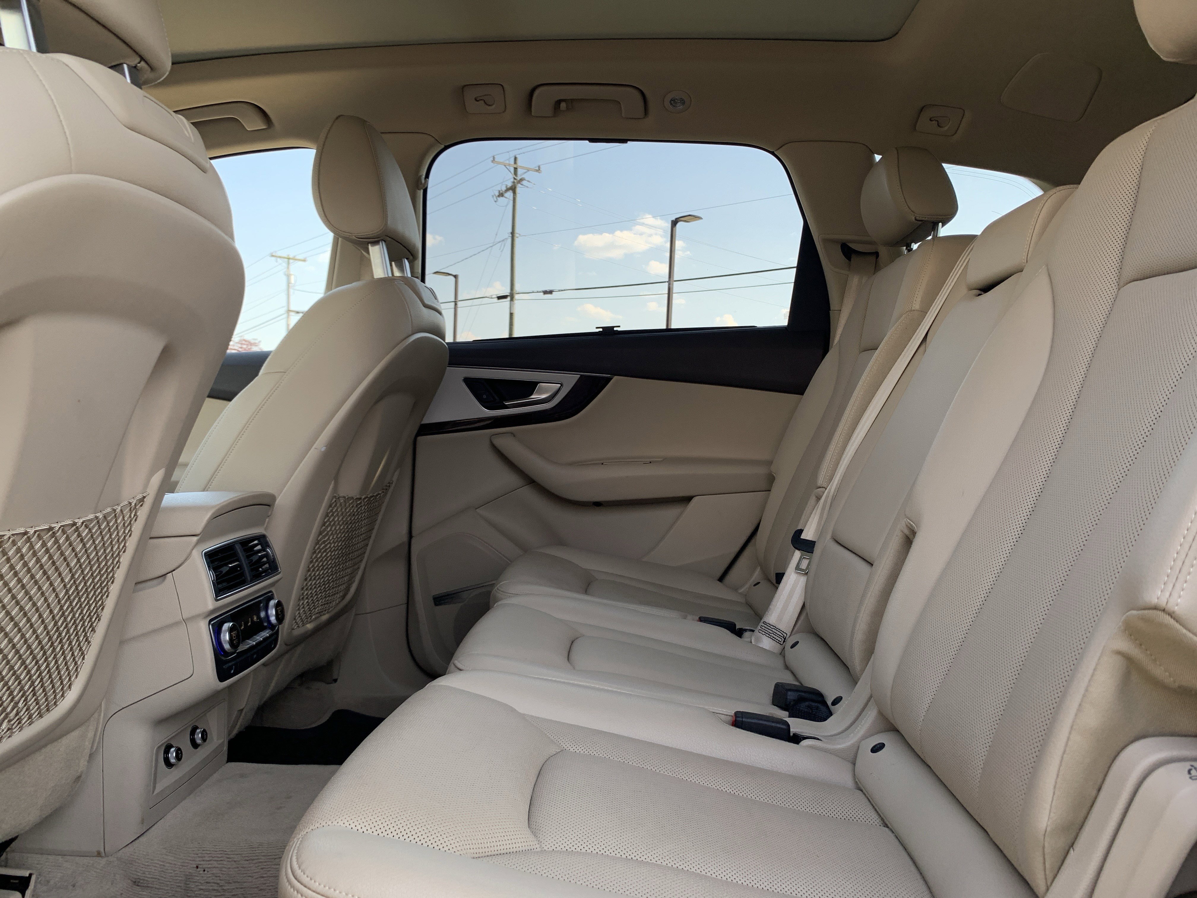 Used 2019 Audi Q7 2.0T Premium Plus AWD/4WD image 32