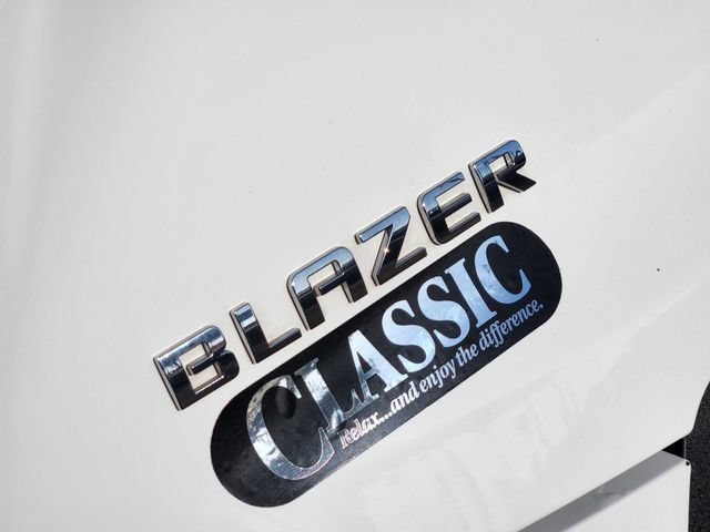 Used 2025 Chevrolet Blazer LT FWD image 12
