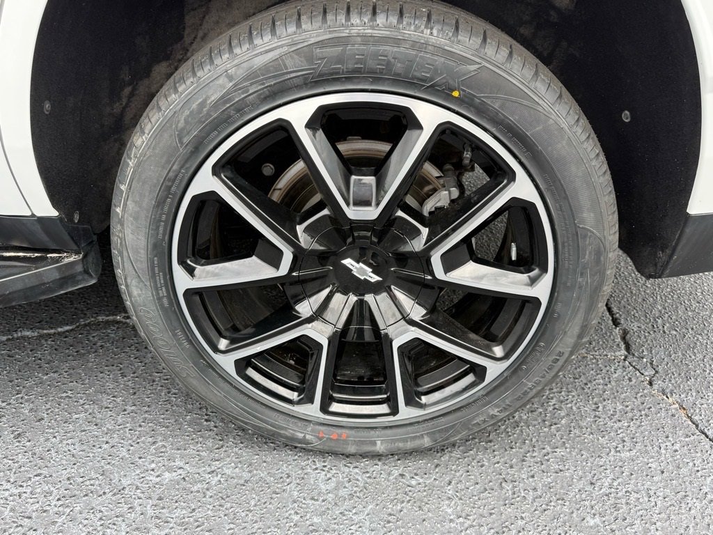 Used 2023 Chevrolet Tahoe RST image 16