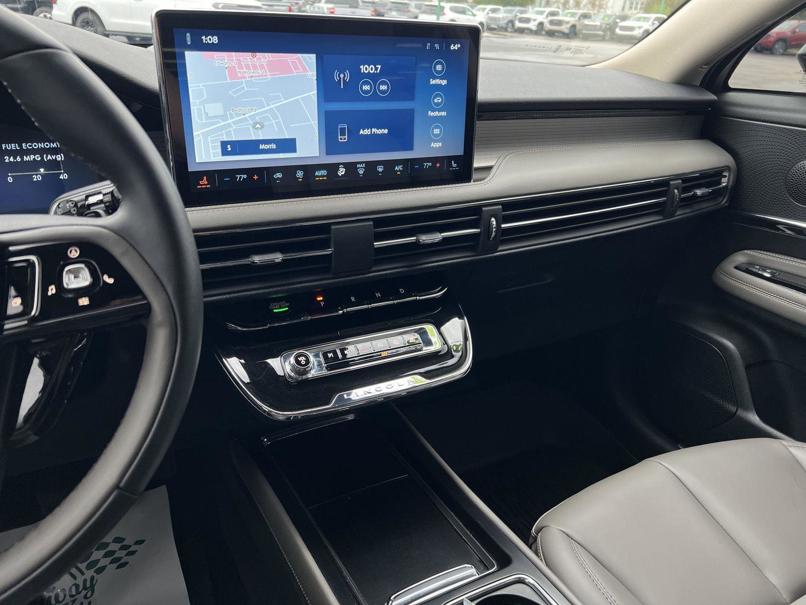Used 2025 Lincoln Corsair AWD image 24