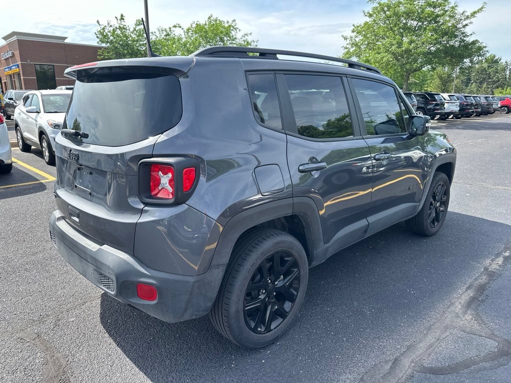 Certified 2022 Jeep Renegade Altitude w/ Sun/Sound Group AWD/4WD image 9