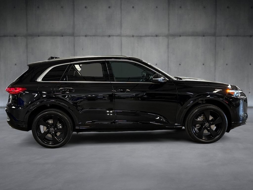 Certified 2025 Audi Q5 Premium w/ Premium Plus AWD/4WD image 6