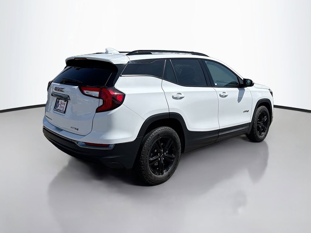 Used 2024 GMC Terrain AT4 image 7