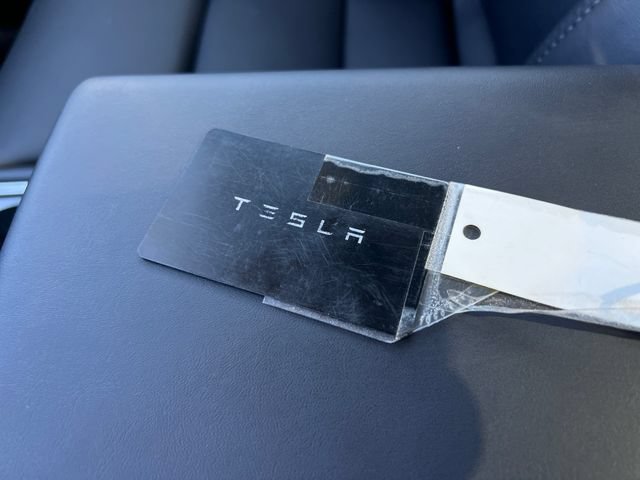 Used 2025 Tesla Model Y Long Range AWD/4WD image 30