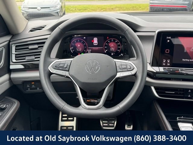 Certified 2025 Volkswagen Atlas Peak Edition SE AWD/4WD image 18