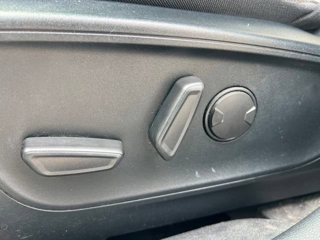 Used 2020 Ford Escape SE FWD image 27