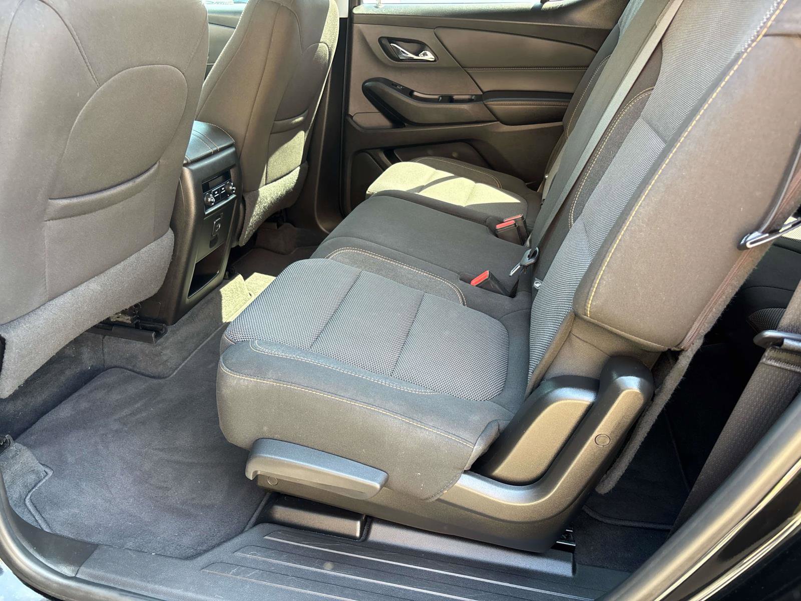 Used 2018 Chevrolet Traverse LS AWD/4WD image 8