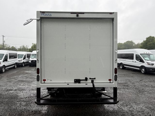 New 2027 Ford E-350 and Econoline 350 Super Duty RWD image 5