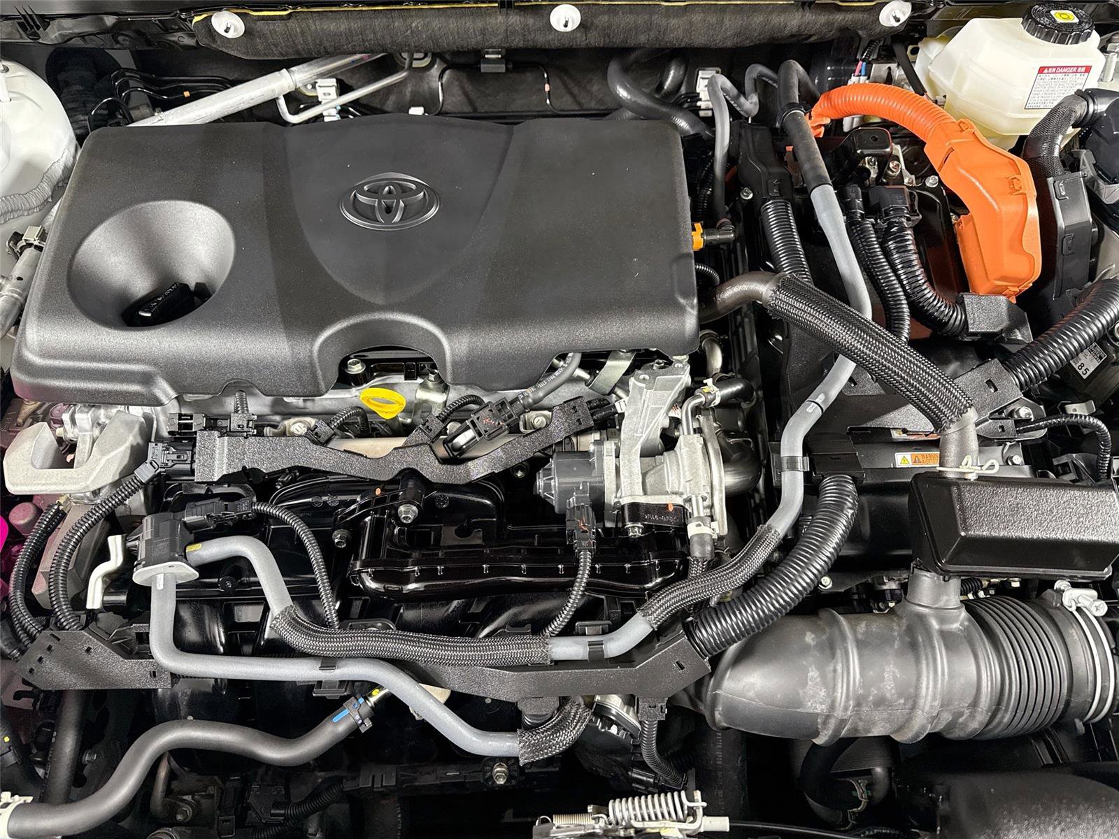 Certified 2022 Toyota Venza XLE image 42