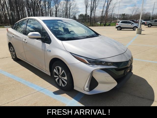 Used 2018 Toyota Prius Prime Plus FWD image 1