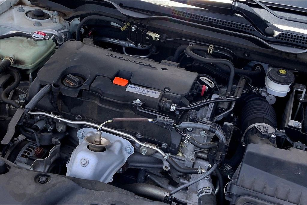Used 2019 Honda Civic Sport image 32