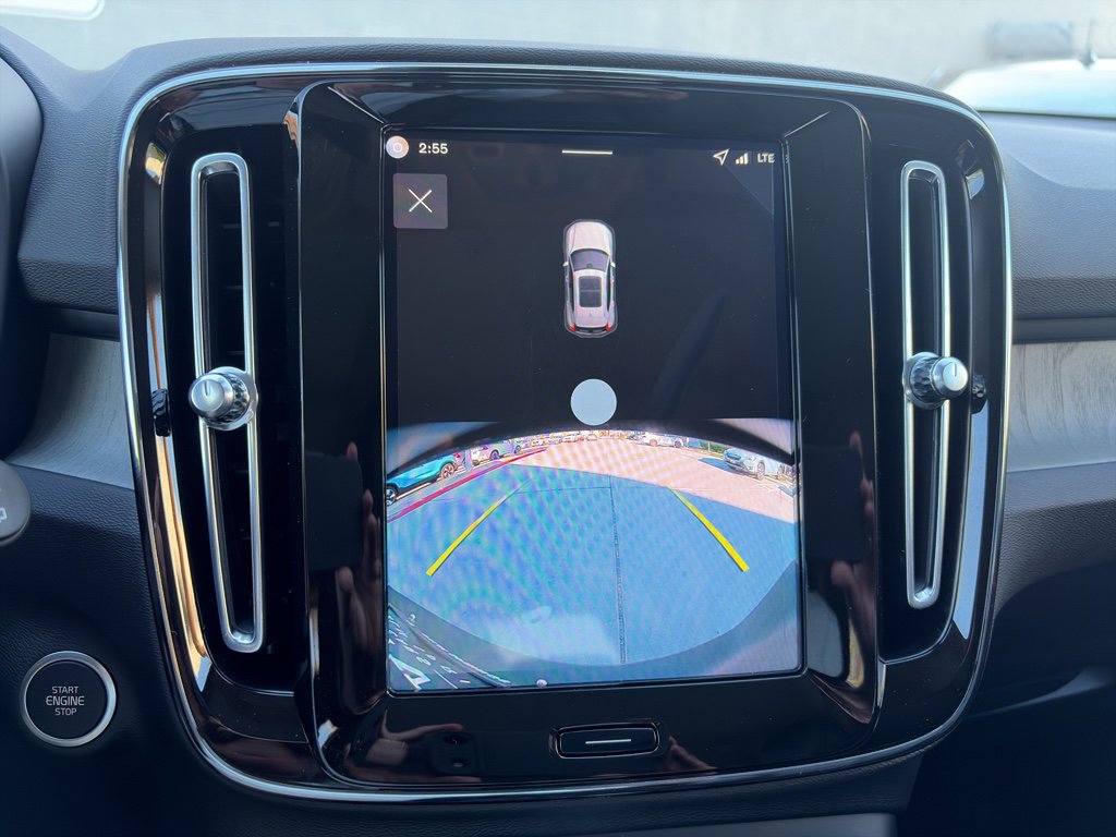 New 2026 Volvo XC40 B4 Core w/ Protection Package image 10