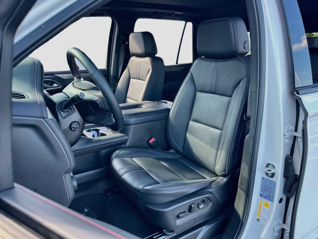 Used 2024 Chevrolet Tahoe RST w/ Luxury Package AWD/4WD image 22
