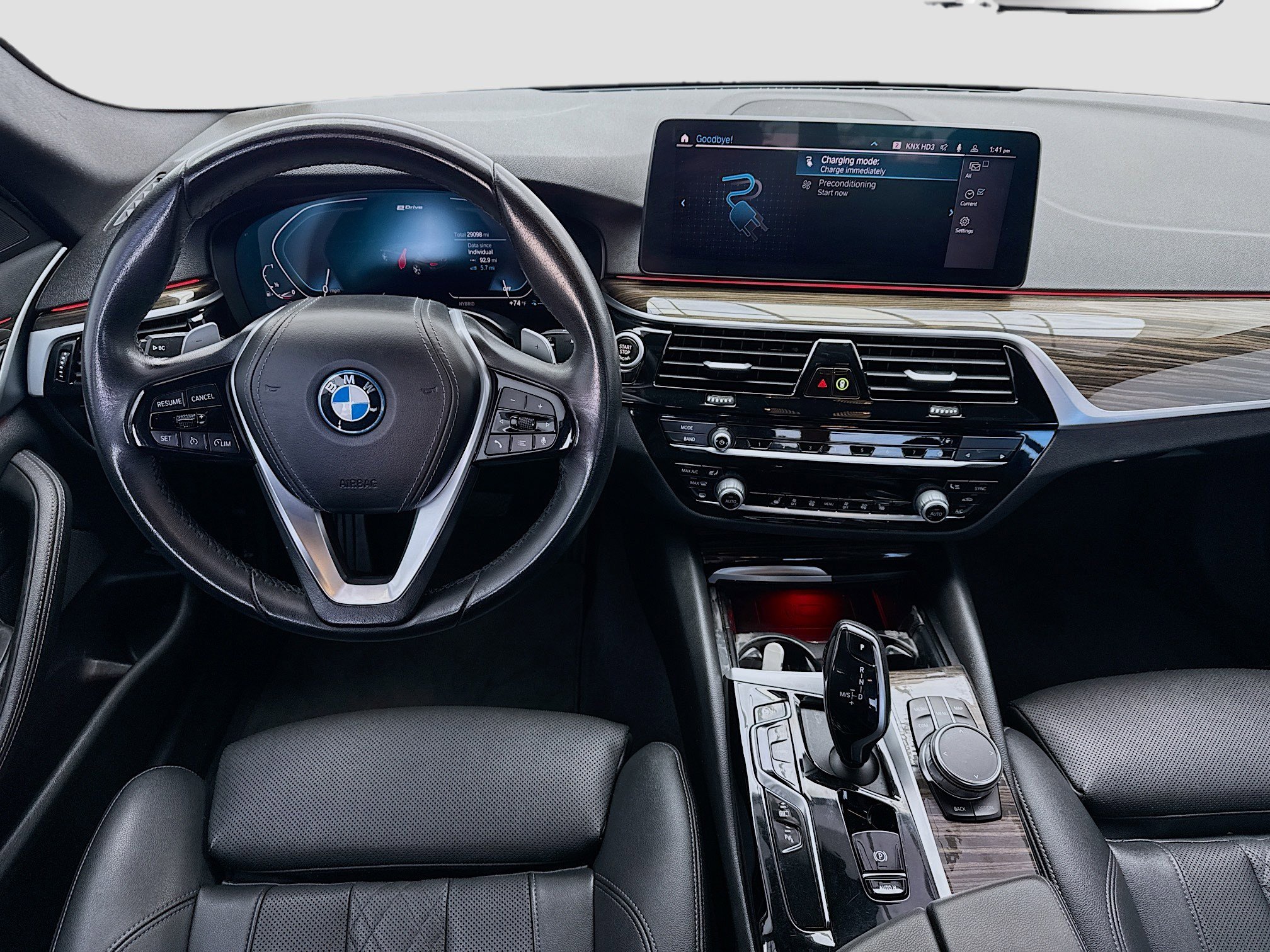 Used 2023 BMW 530e w/ Convenience Package image 15