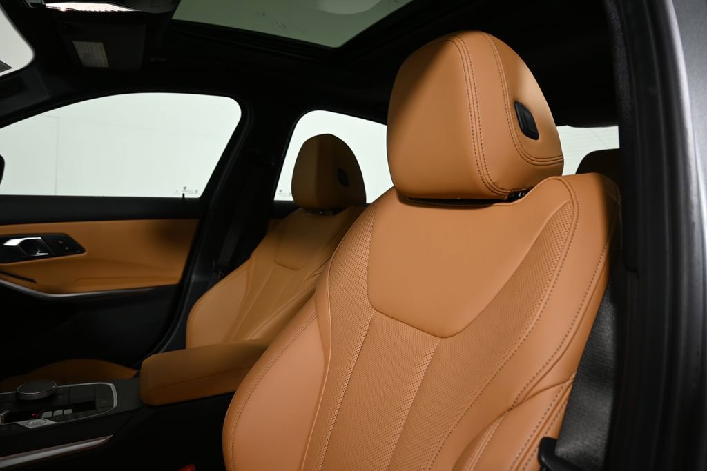 Used 2026 BMW 330i xDrive Sedan w/ M Sport Package image 16