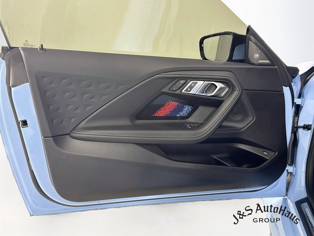 Used 2023 BMW M2 w/ Lighting Package RWD image 22