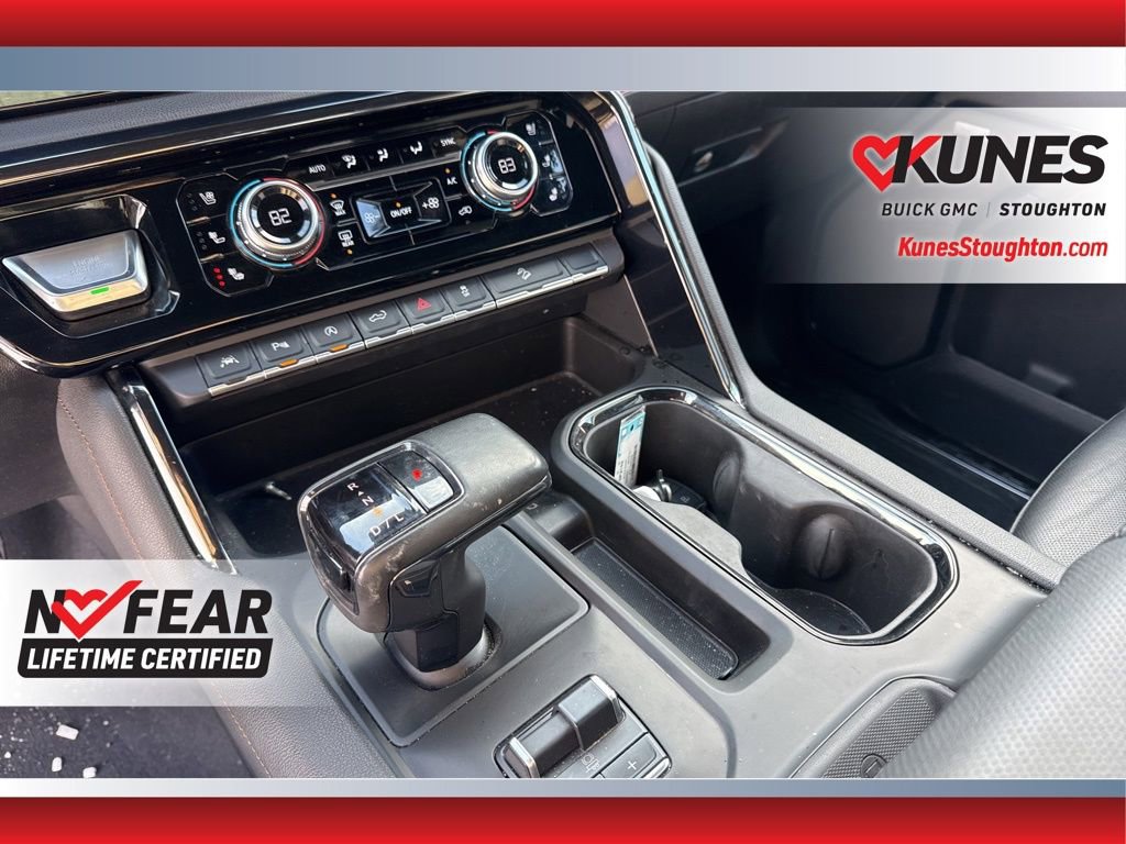 Used 2023 GMC Sierra 1500 AT4 image 34
