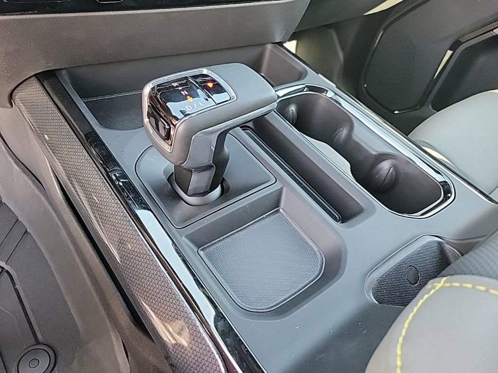 New 2026 Chevrolet Silverado 1500 ZR2 w/ Dark Appearance Package AWD/4WD image 17