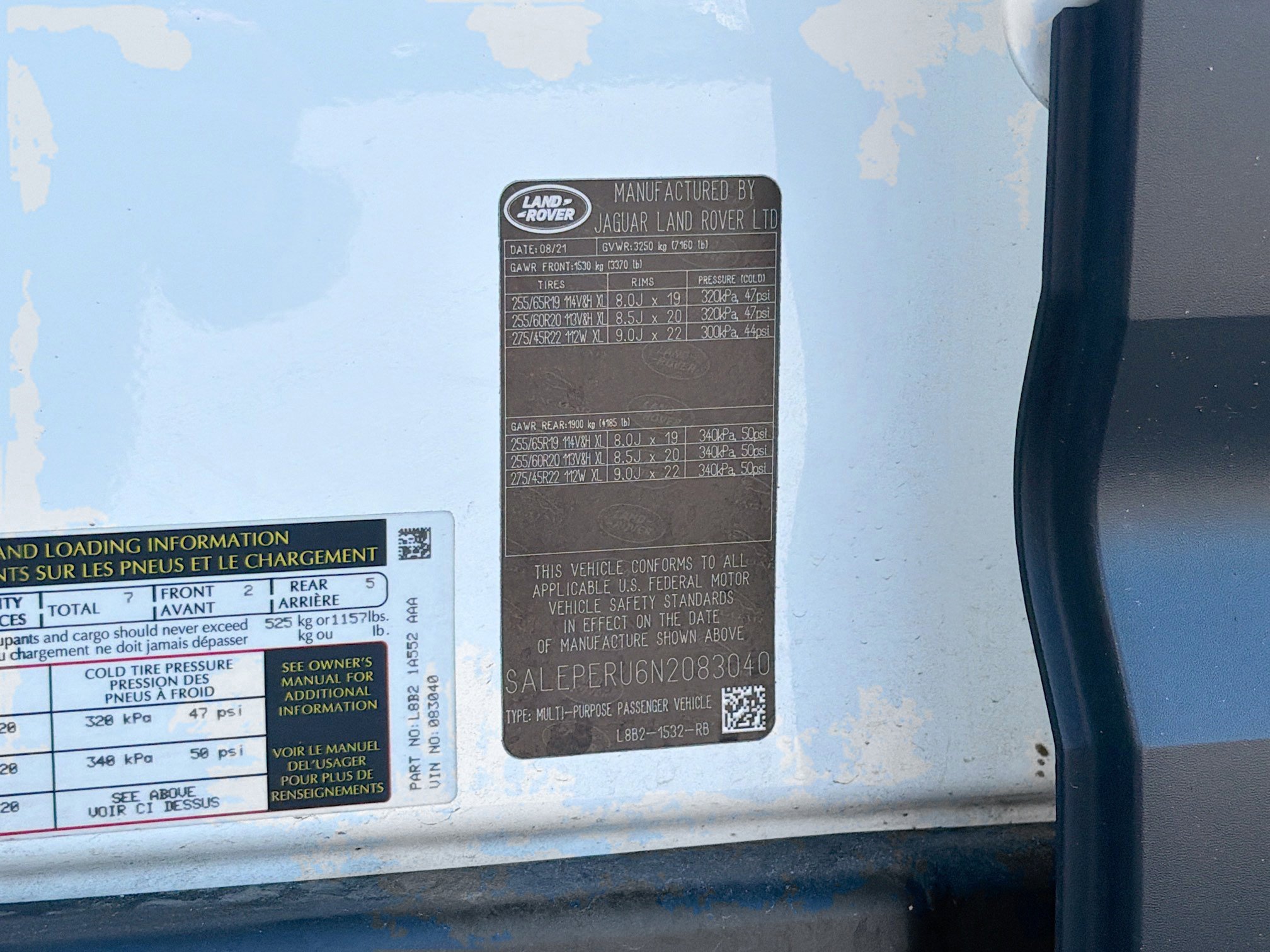 Used 2022 Land Rover Defender 110 SE image 44