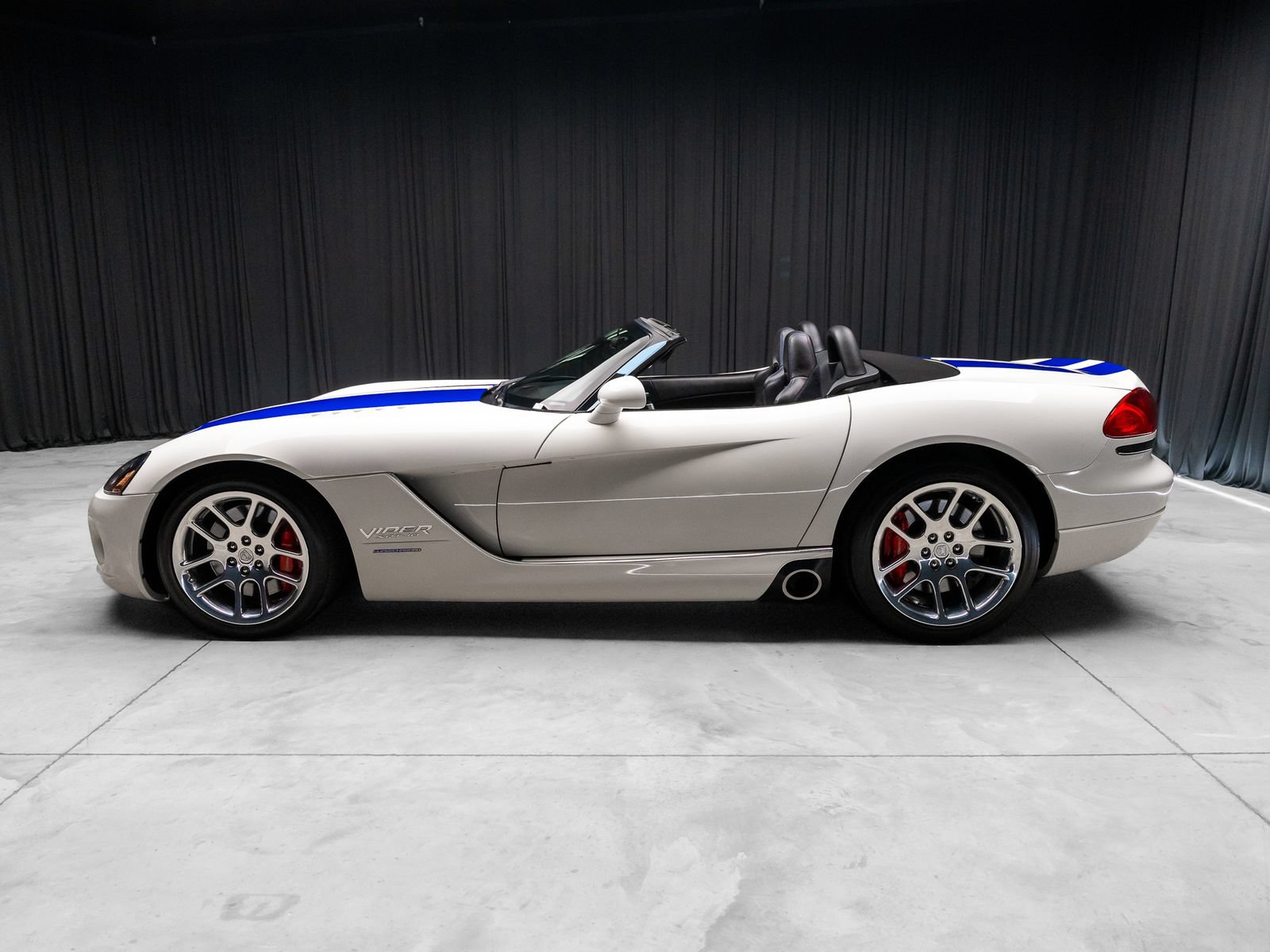 Used 2005 Dodge Viper SRT-10 RWD image 12