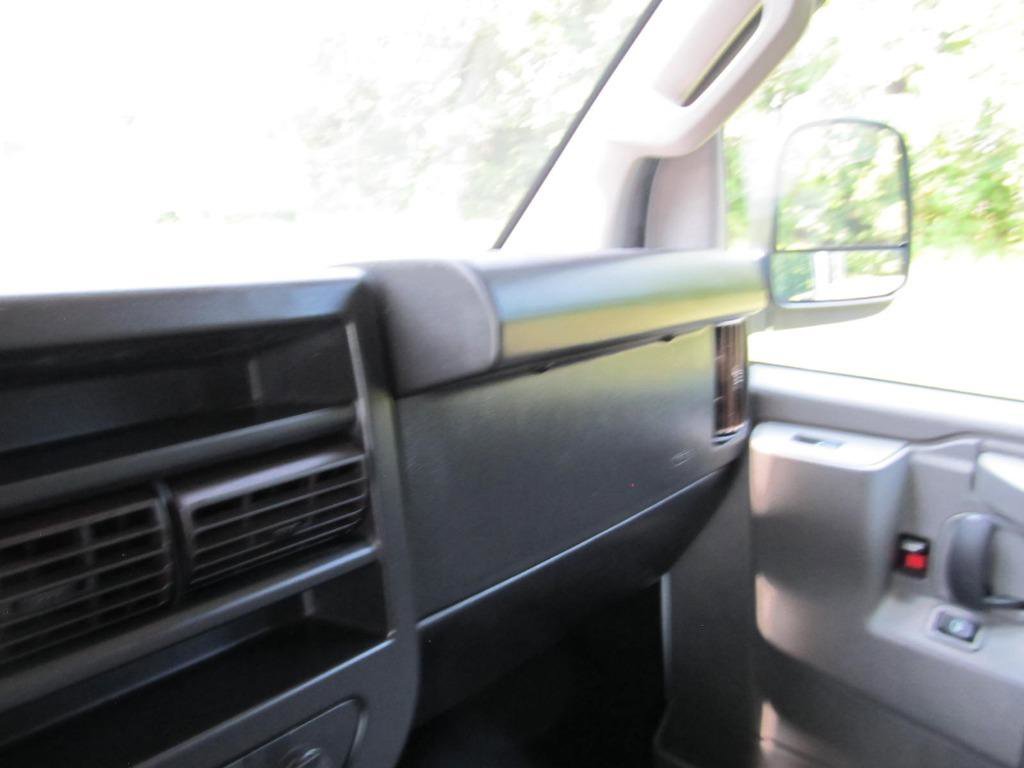 Used 2022 GMC Savana 3500 Extended w/ Driver Convenience Package image 56