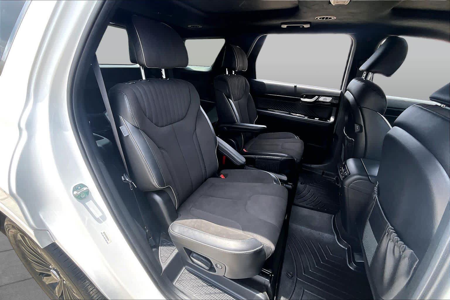 Used 2025 Hyundai Palisade Calligraphy AWD/4WD image 19
