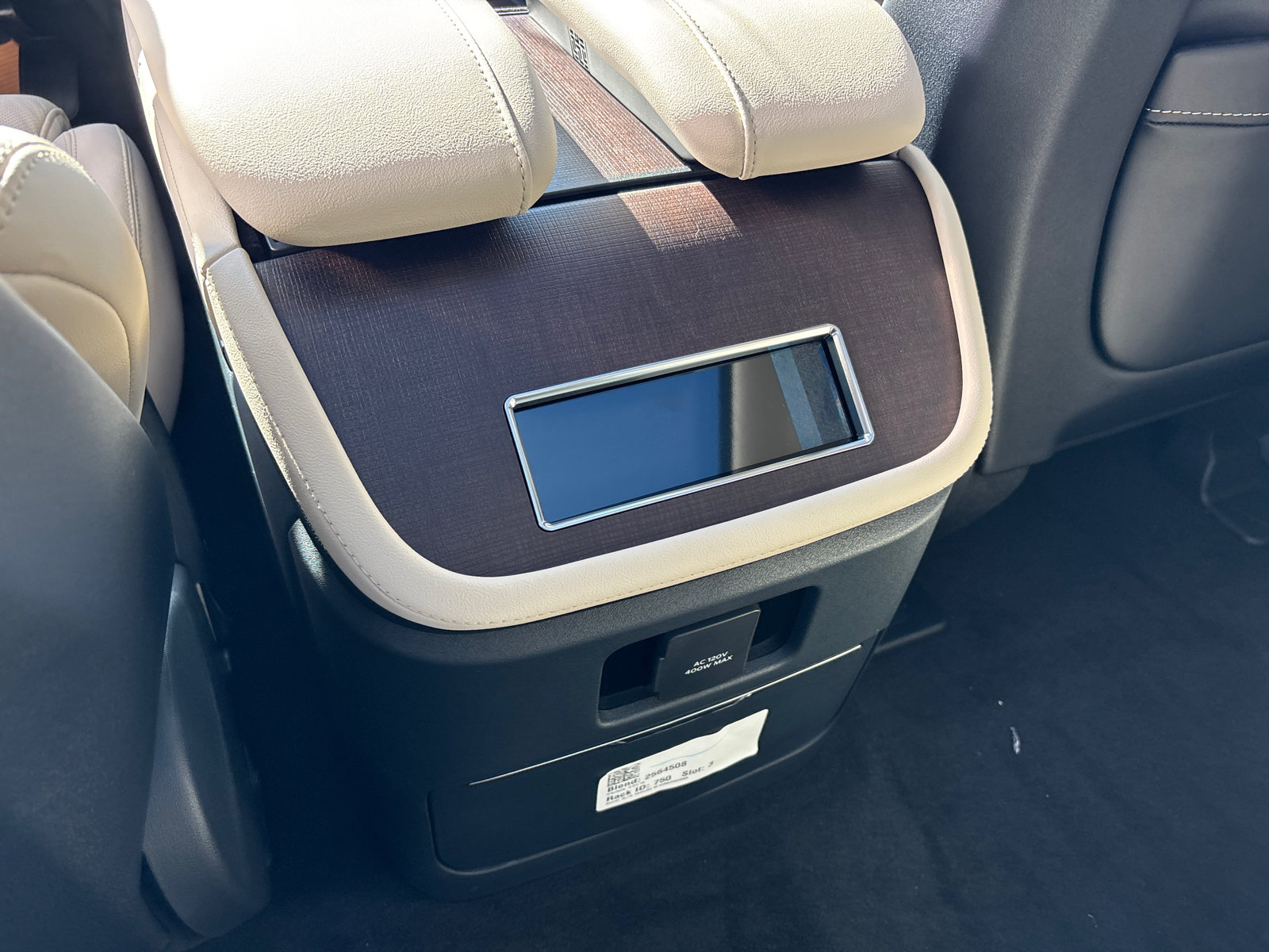 New 2027 Lincoln Navigator Reserve AWD/4WD image 32