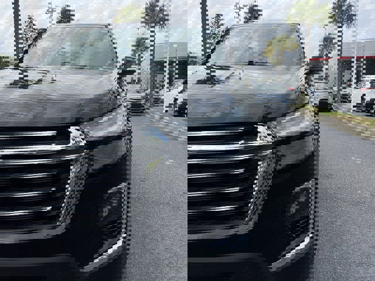 Used 2023 Chevrolet Traverse LT image 5