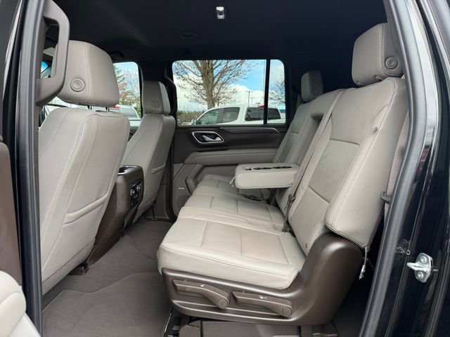 Used 2024 Chevrolet Suburban LT image 34
