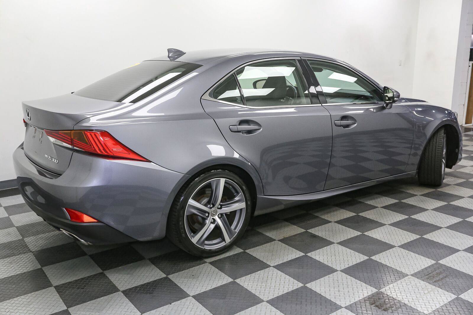 Used 2018 Lexus IS 300 AWD w/ Comfort Package image 9
