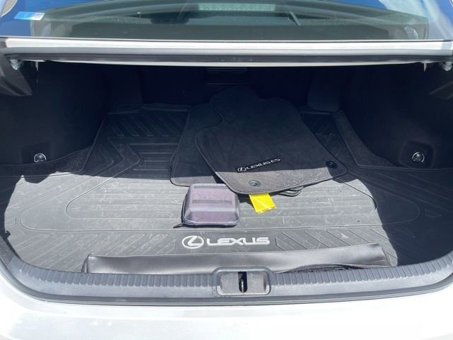 Used 2023 Lexus ES 300h Ultra Luxury w/ Accessory Package (Z1) FWD image 49