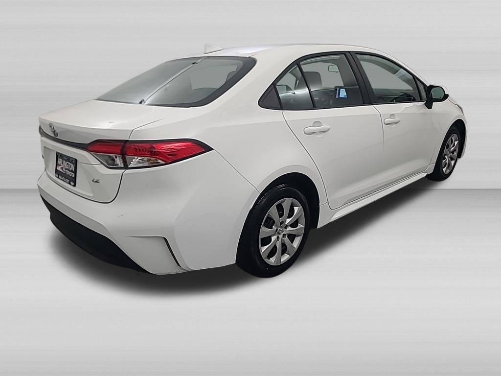 Used 2025 Toyota Corolla LE FWD image 5