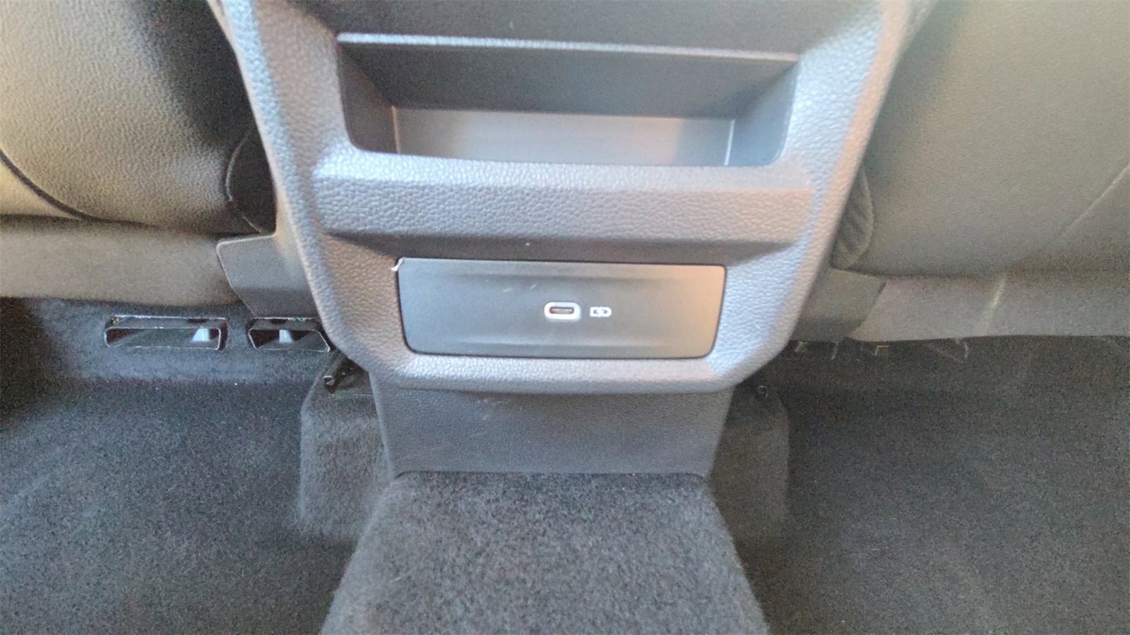 Used 2024 Volkswagen Taos SE image 22