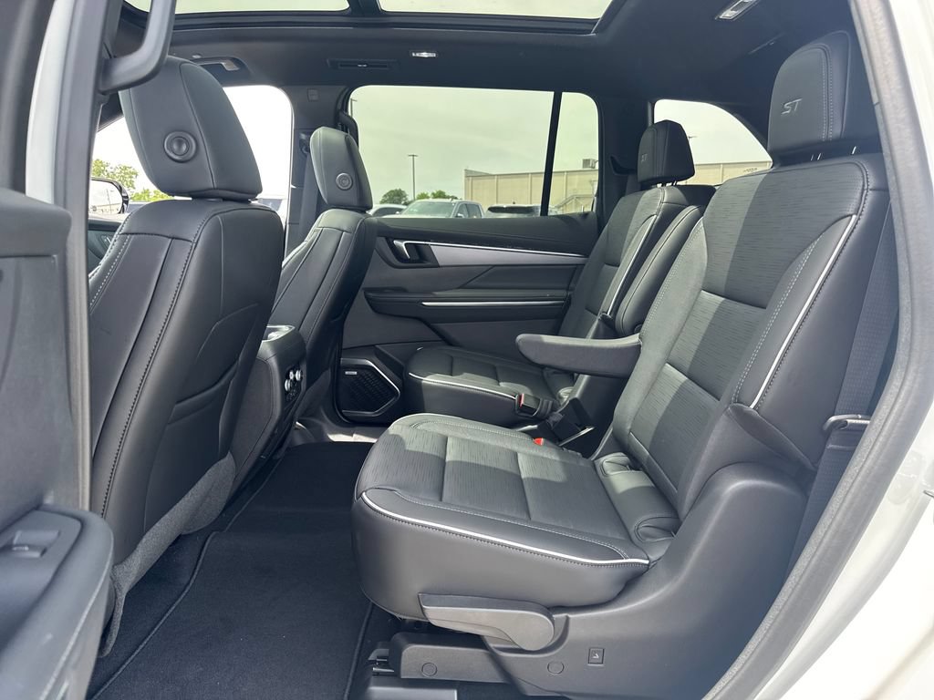 New 2026 Buick Enclave Sport Touring w/ Power Package AWD/4WD image 11