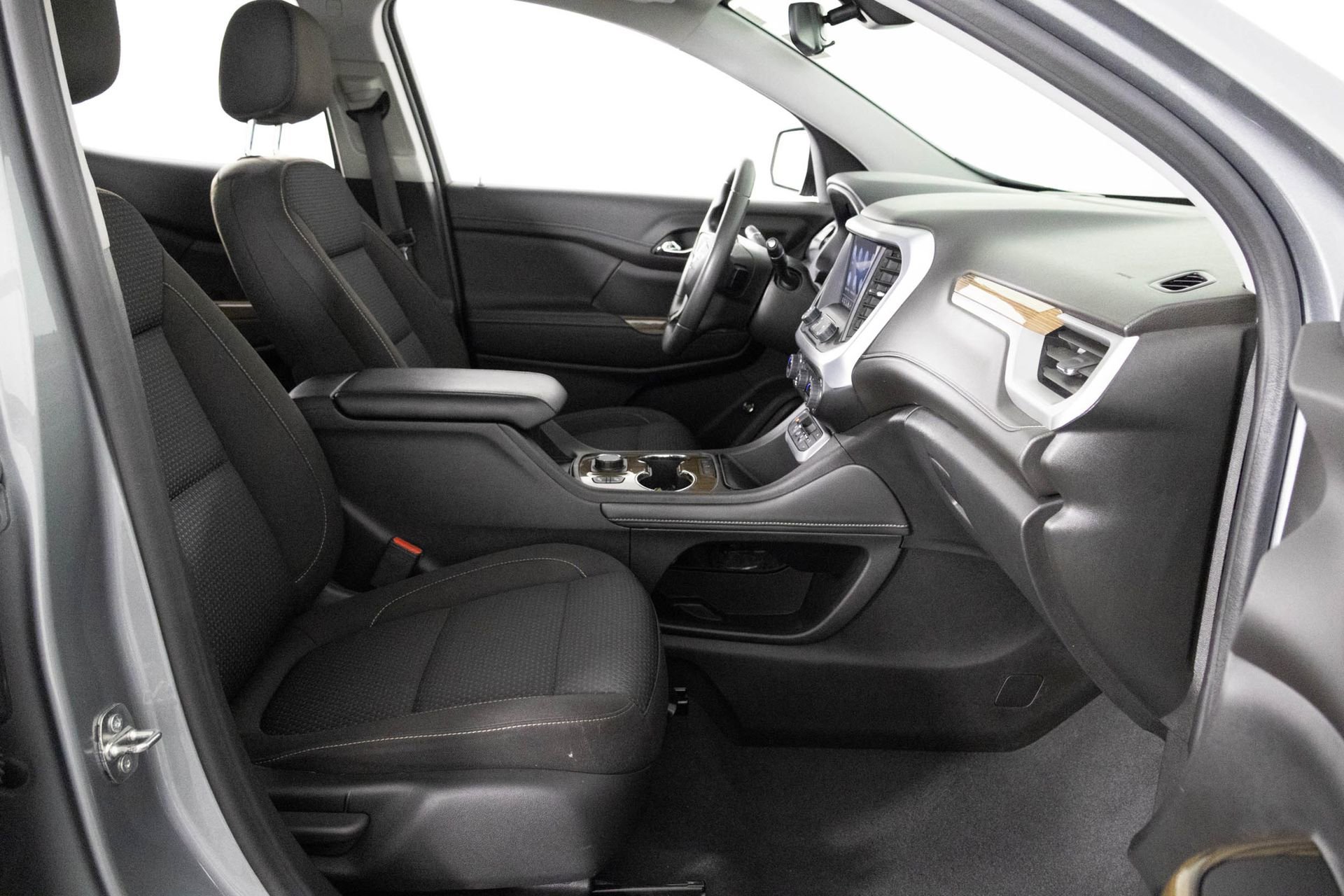 Certified 2023 GMC Acadia SLE w/ Driver Convenience Package image 42