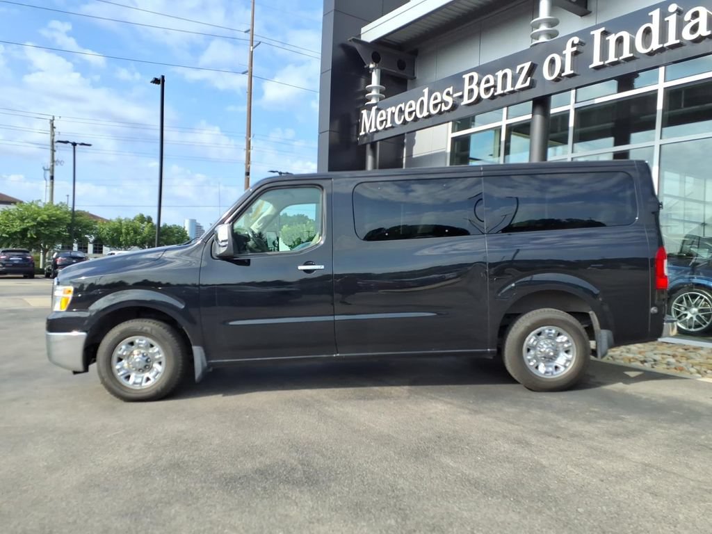 Used 2017 Nissan NV 3500 SL RWD image 3