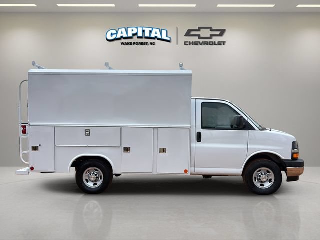 New 2025 Chevrolet Express 3500 w/ Power Convenience Package RWD image 13
