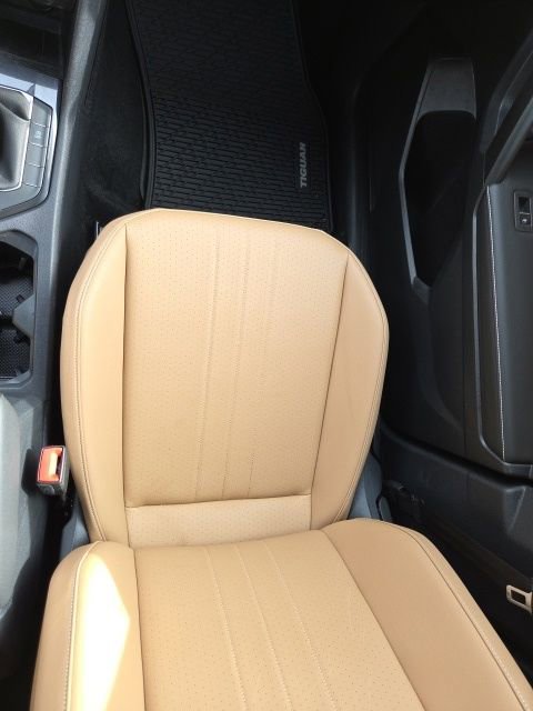 Used 2023 Volkswagen Tiguan SE AWD/4WD image 21