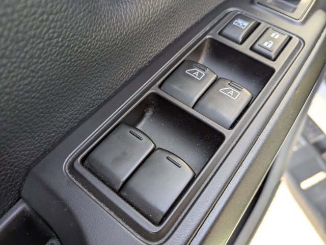 Used 2021 Nissan Titan PRO-4X w/ Pro-4x Convenience Package image 10