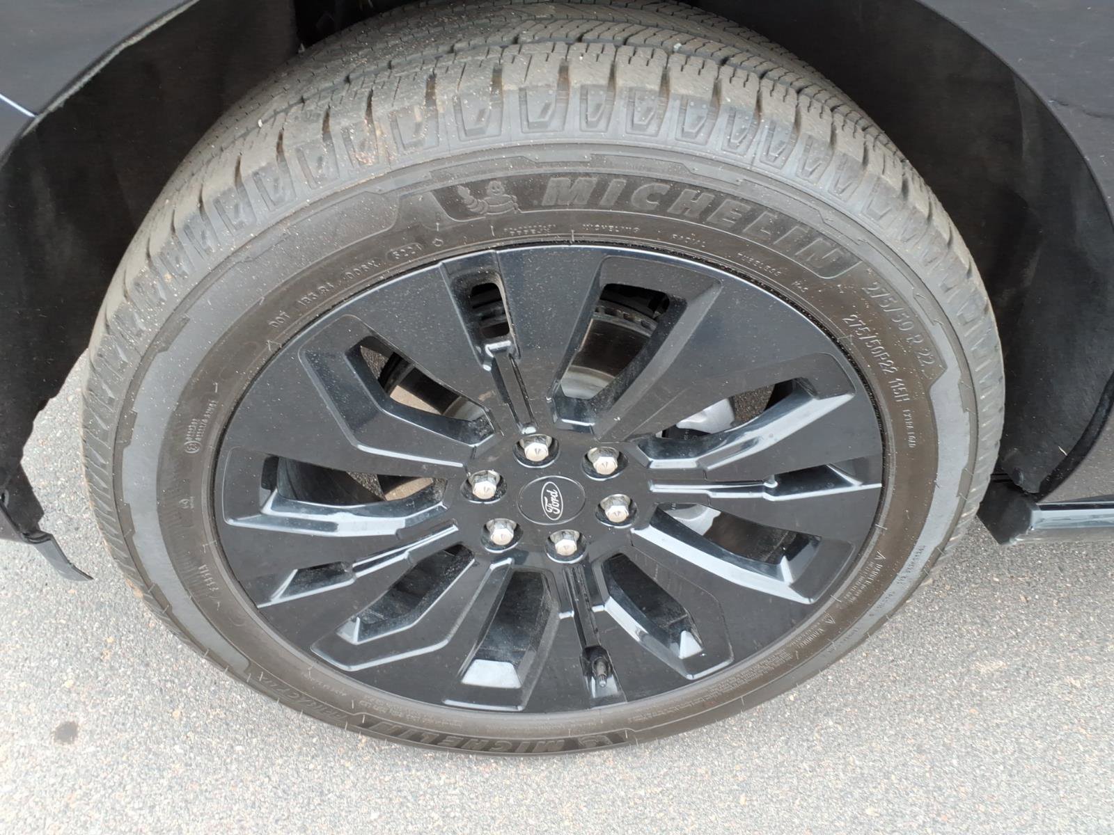 Used 2025 Ford Expedition Platinum w/ Stealth Appearance Package AWD/4WD image 10