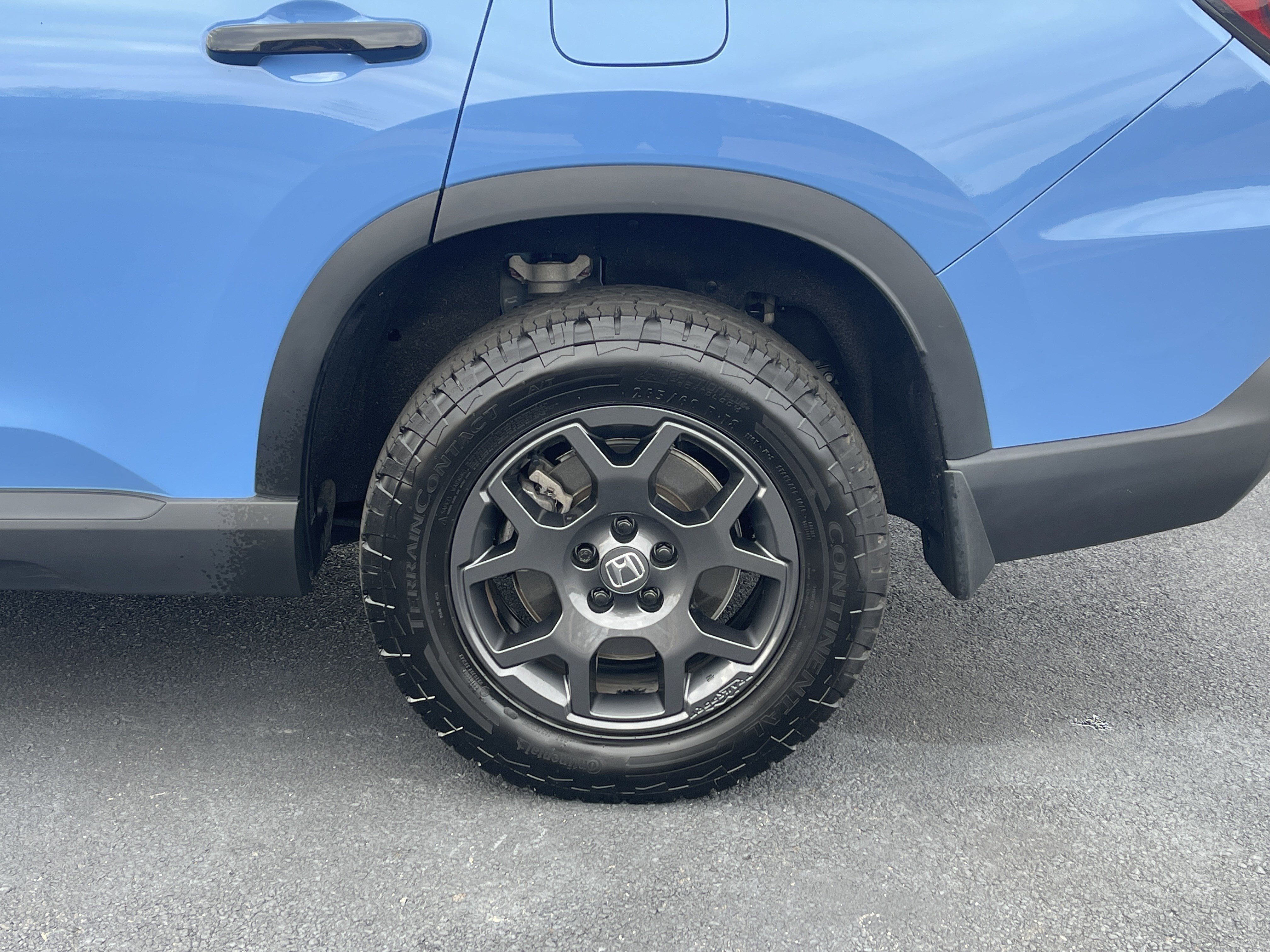 Certified 2024 Honda Pilot TrailSport image 35