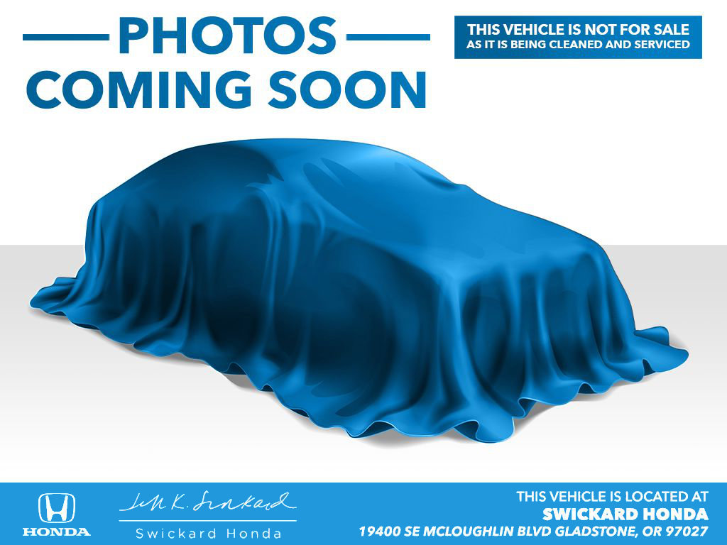 Used 2024 Chrysler Pacifica Touring-L image 1
