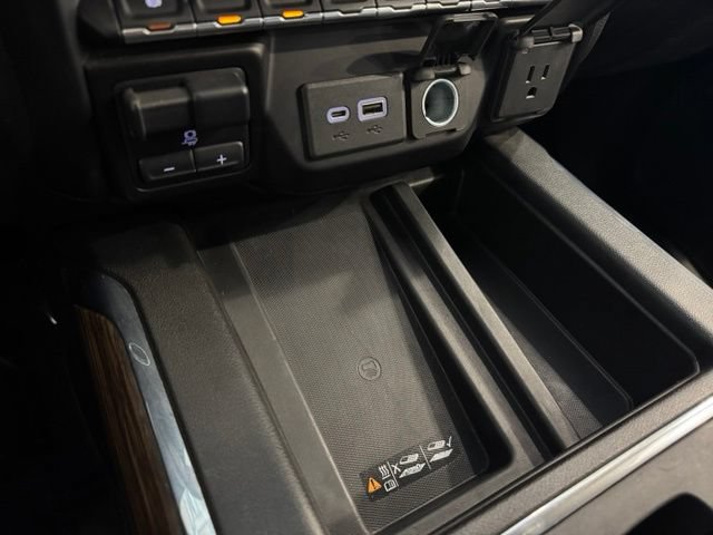Certified 2021 Chevrolet Silverado 3500 High Country w/ Z71 Off-Road Package AWD/4WD image 17