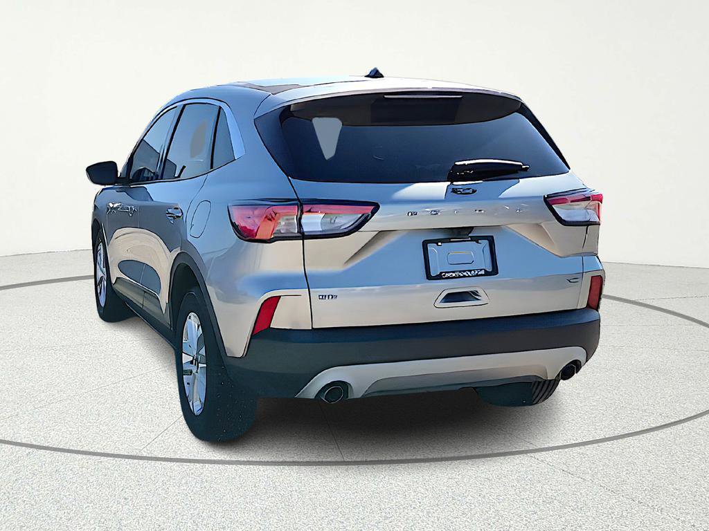 Used 2022 Ford Escape SE image 5