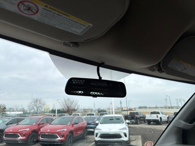 Used 2024 Chevrolet Express 2500 w/ Driver Convenience Package image 28