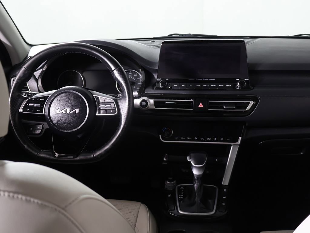 Used 2023 Kia Seltos SX image 32