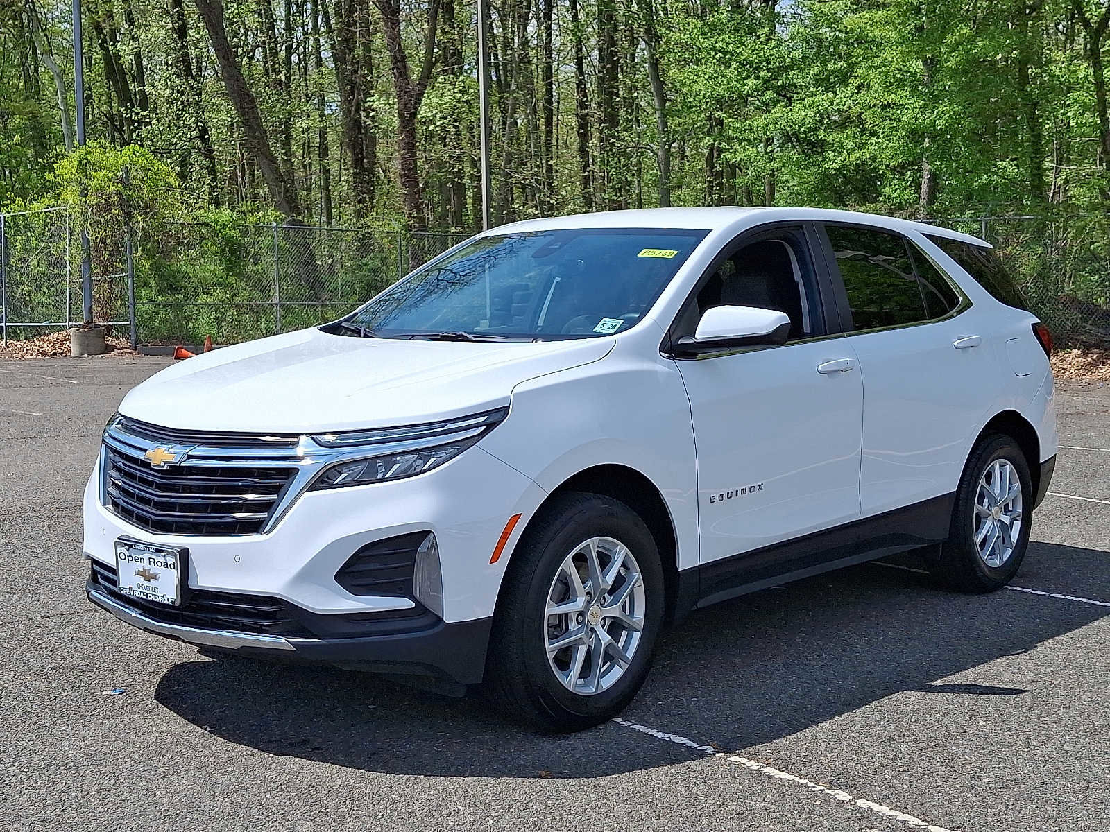 Used 2023 Chevrolet Equinox LT AWD/4WD image 3