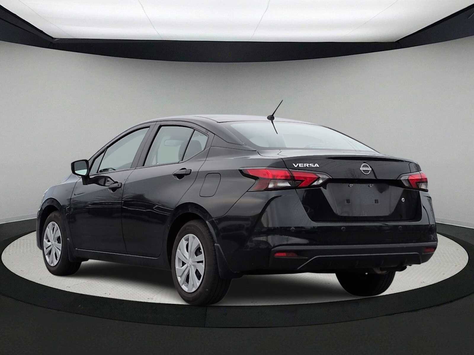 Used 2024 Nissan Versa S image 6