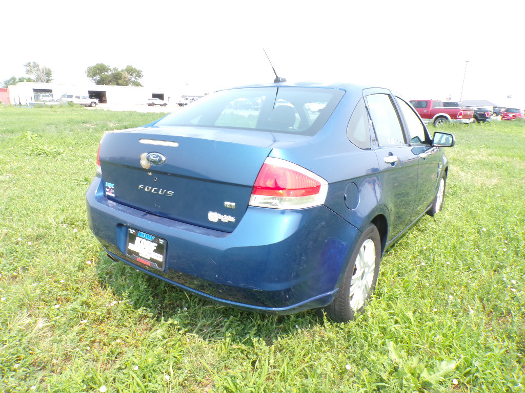 Used 2008 Ford Focus SE FWD image 5